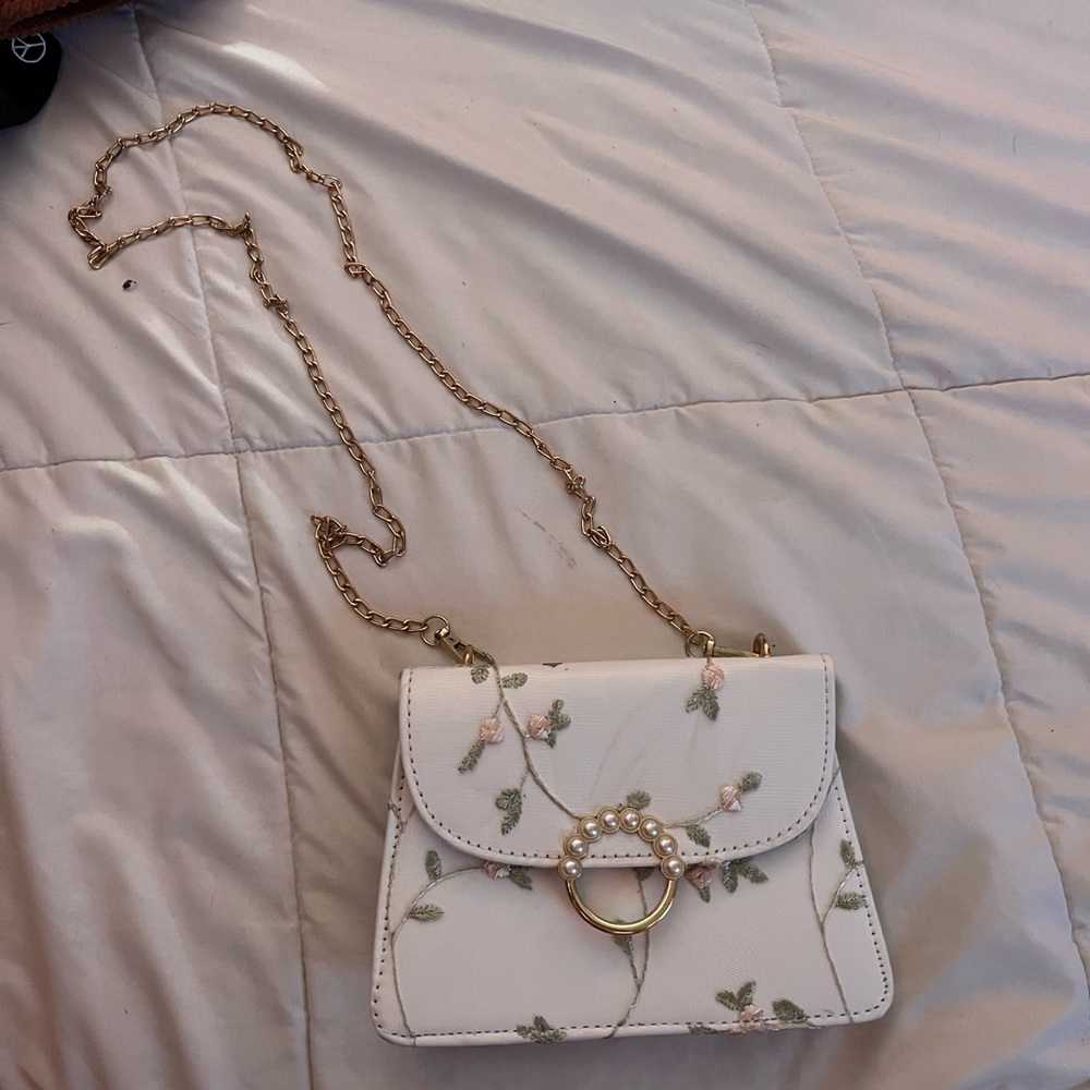 Super cute little clutch!
